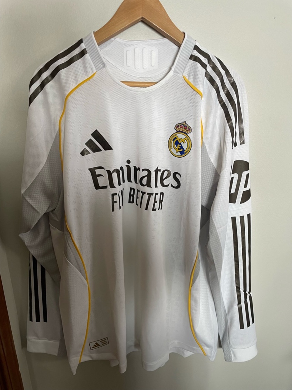 Adidas Real Madrid 2025/26 Long Sleeve Home Authentic Jersey Men Size XL JN8866